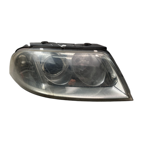 Farol Direito Passat 2001 2002 2003 A 2005