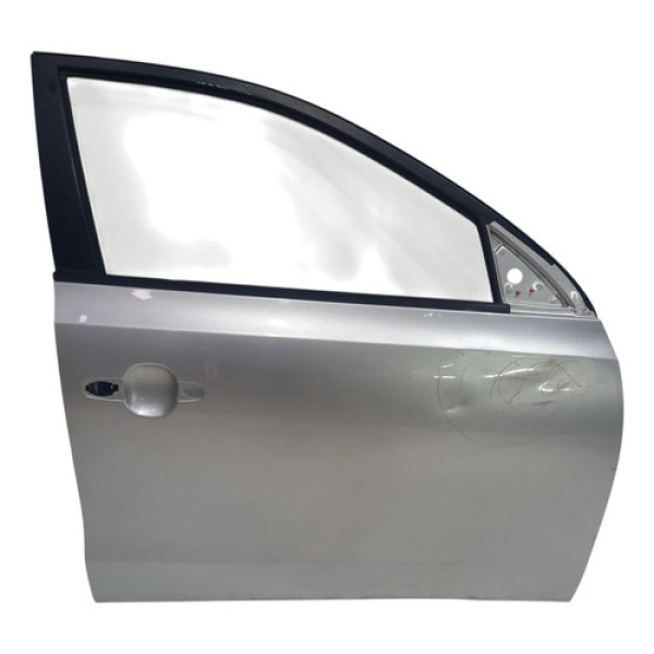 Porta Dianteira Direita Hyundai Hatch I30 10 A12 C/amassado