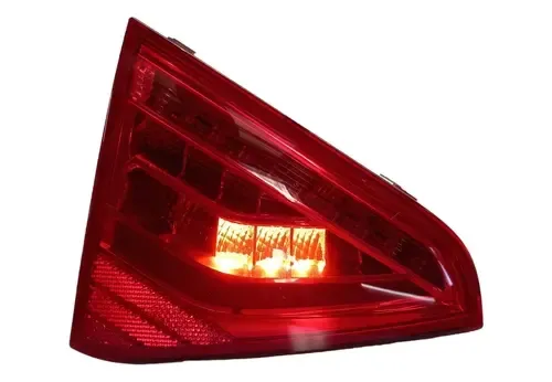 Lanterna Traseira Esquerda Audi A5 Sportback 12/2016 (mala) Vermelho